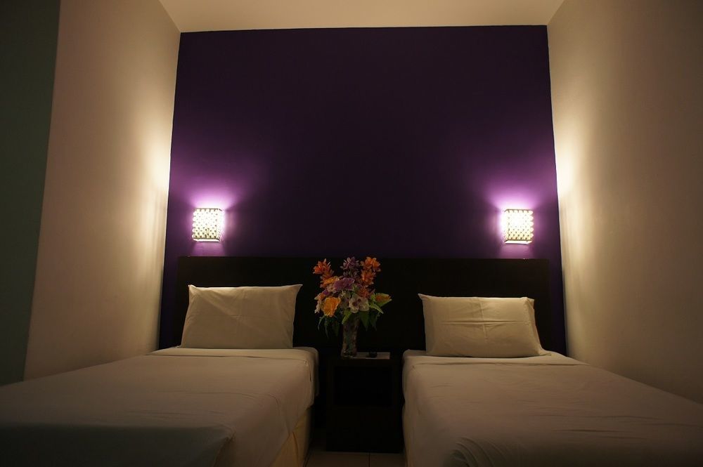 Meldrum Hotel Johor Bahru Exterior photo